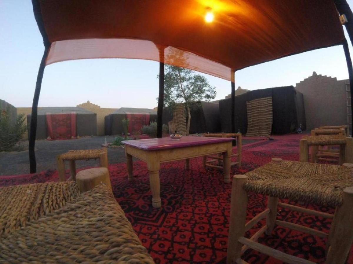 Nomad Bivouac Hotel Мерцуга Екстериор снимка